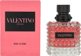 Valentino Donna Born In Roma Eau de Parfum 100 ml – Luxuriöser Damenduft voller Eleganz und Persönlichkeit
Das Valentino Donna Born In Roma Eau de Parfum 100 ml ist eine Hommage an moderne Weiblichkeit, Individualität und italienische Eleganz. Inspiriert von der faszinierenden Atmosphäre Roms vereint dieser exklusive Damenduft klassische Haute Couture mit einem modernen, urbanen Stil. Die luxuriöse Duftkomposition aus edlen Blüten, fruchtigen Nuancen und warmen Holznoten macht Born In Roma zu einem unver