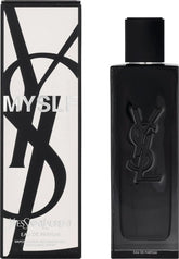 Yves Saint Laurent MYSLF Eau de Parfum 100 ml – Der moderne Herrenduft für Individualität und Selbstbewusstsein
Yves Saint Laurent MYSLF Eau de Parfum 100 ml ist ein innovativer Herrenduft, der moderne Männlichkeit neu definiert. Die außergewöhnliche Duftkreation von Yves Saint Laurent steht für Authentizität, Selbstvertrauen und Individualität. MYSLF wurde für Männer entwickelt, die ihren eigenen Weg gehen und ihre Persönlichkeit ohne Kompromisse zum Ausdruck bringen.
Der Duft eröffnet mit einer frischen
