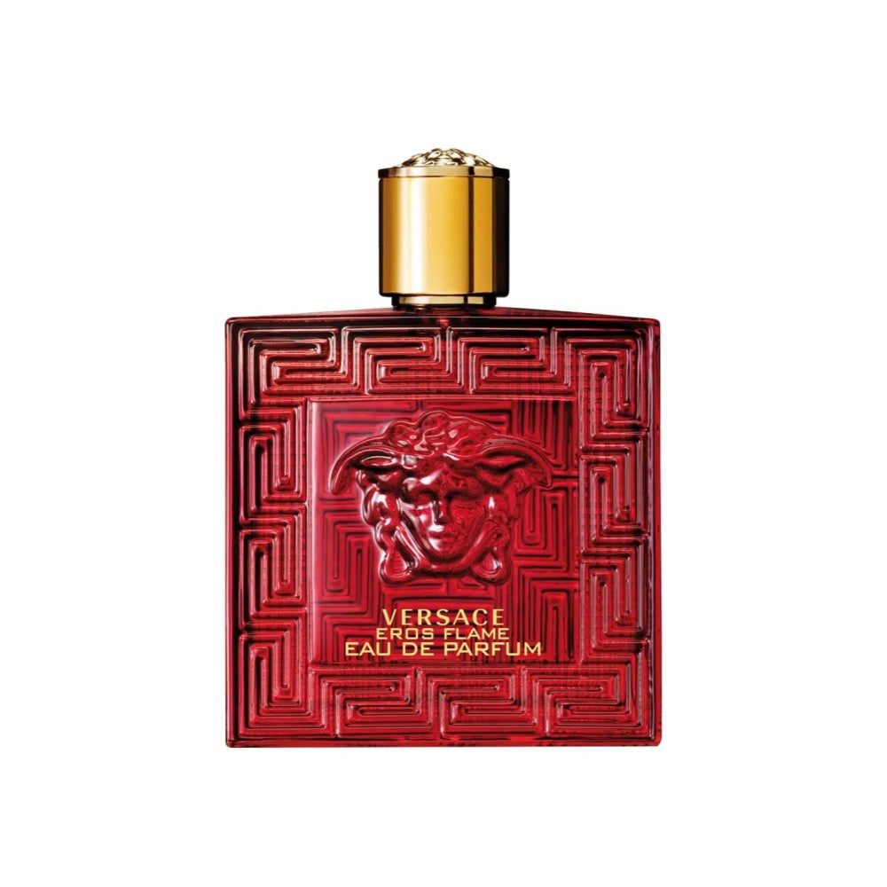 

Produktbeschreibung

Das Versace Eros Flame Eau de Parfum 100 ml ist ein kraftvoller, leidenschaftlicher Herrenduft, der Stärke, Energie und verführerische Männlichkeit perfekt vereint. Die Komposition eröffnet mit frischen Zitrusnoten von italienischer Zitrone, Mandarine und Bergamotte, entfaltet ein würziges Herz aus Rosmarin, schwarzen Pfefferkörnern und rosa Beeren und wird in der Basis durch warme Holznoten, Vanille und Tonkabohne abgerundet – für einen langanhaltenden, markanten Duft.

Eros Flame is